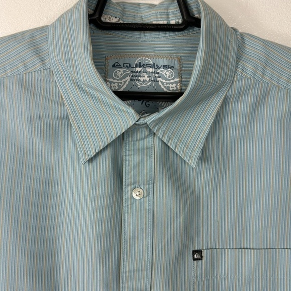 Quiksilver Button Front Short Sleeve Camp Shirt Men's L Blue Striped Outdoors - Picture 8 of 13